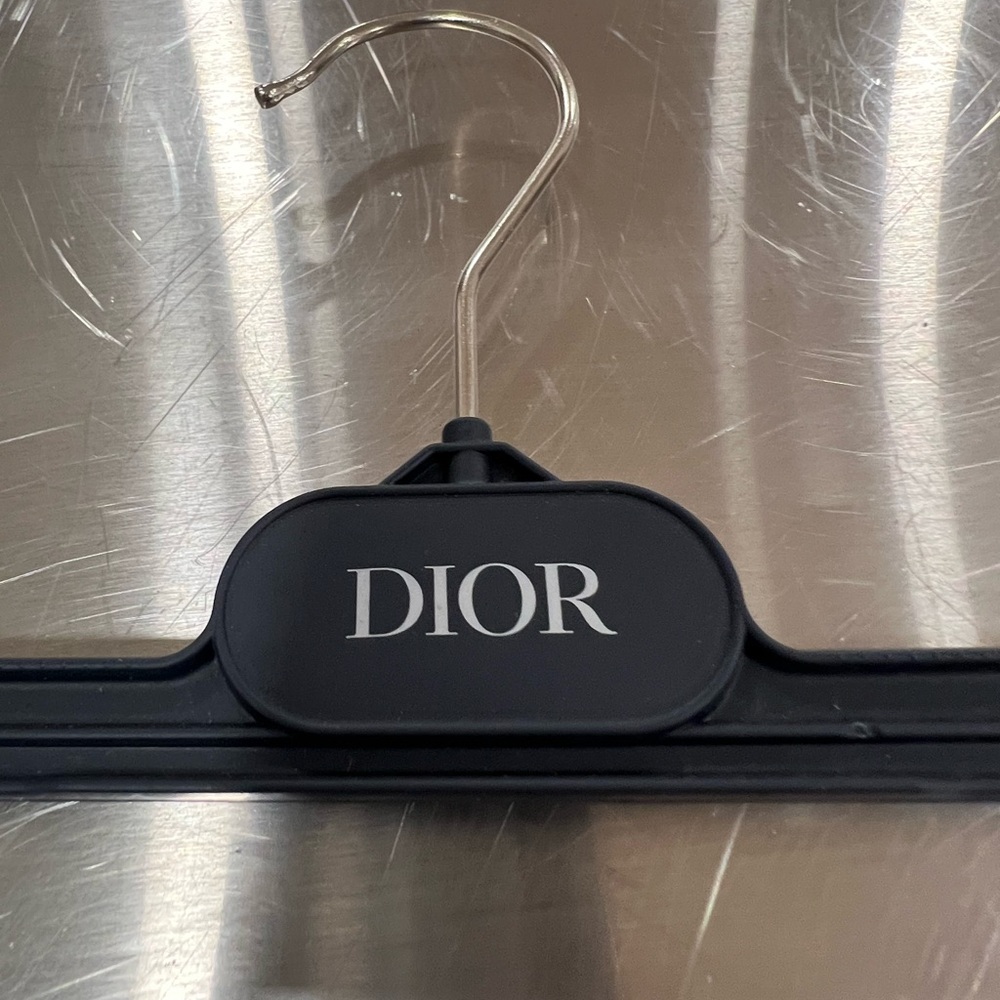 - Dior hanger new